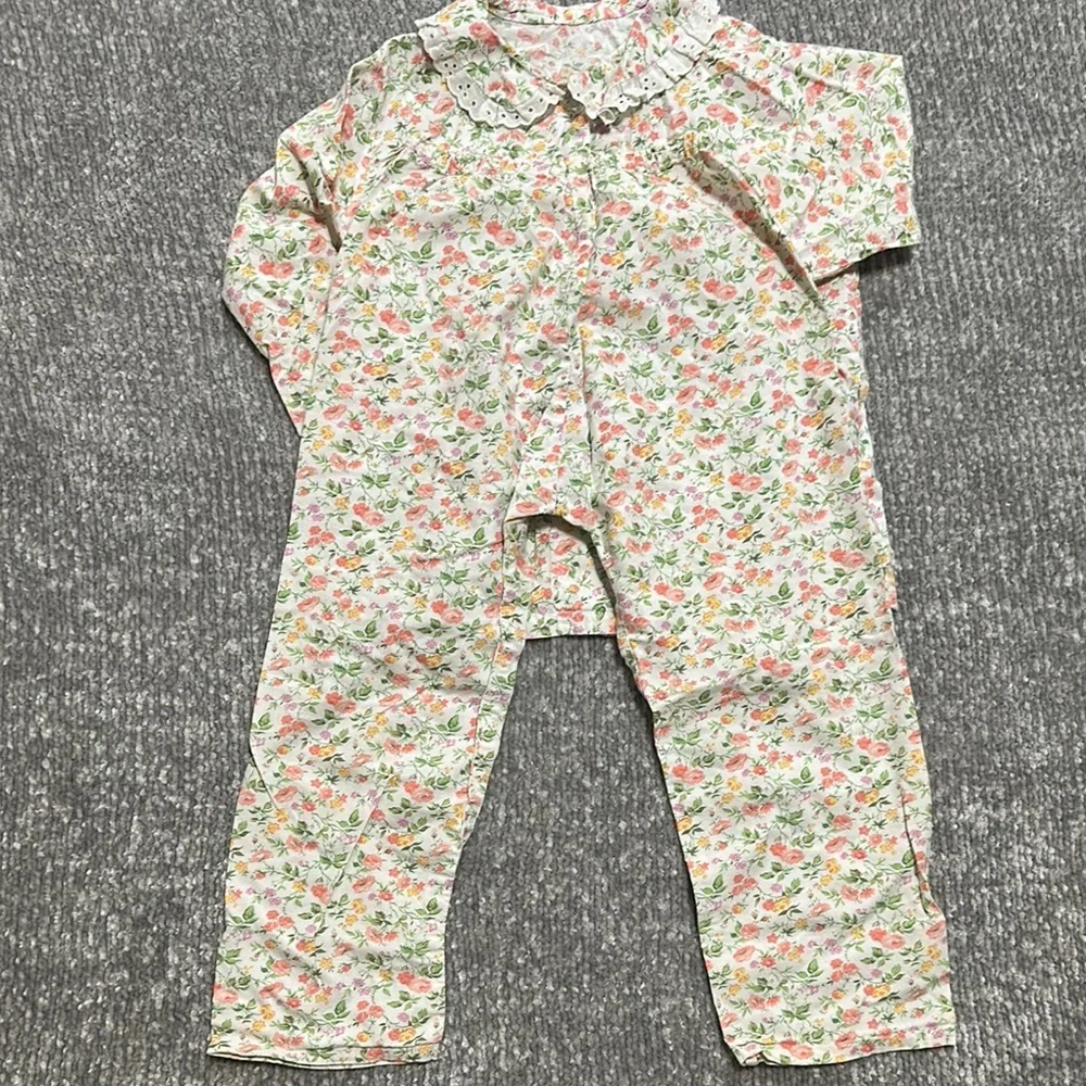 EUC handmade vintage Floral print button down Pajamas set size 5/6